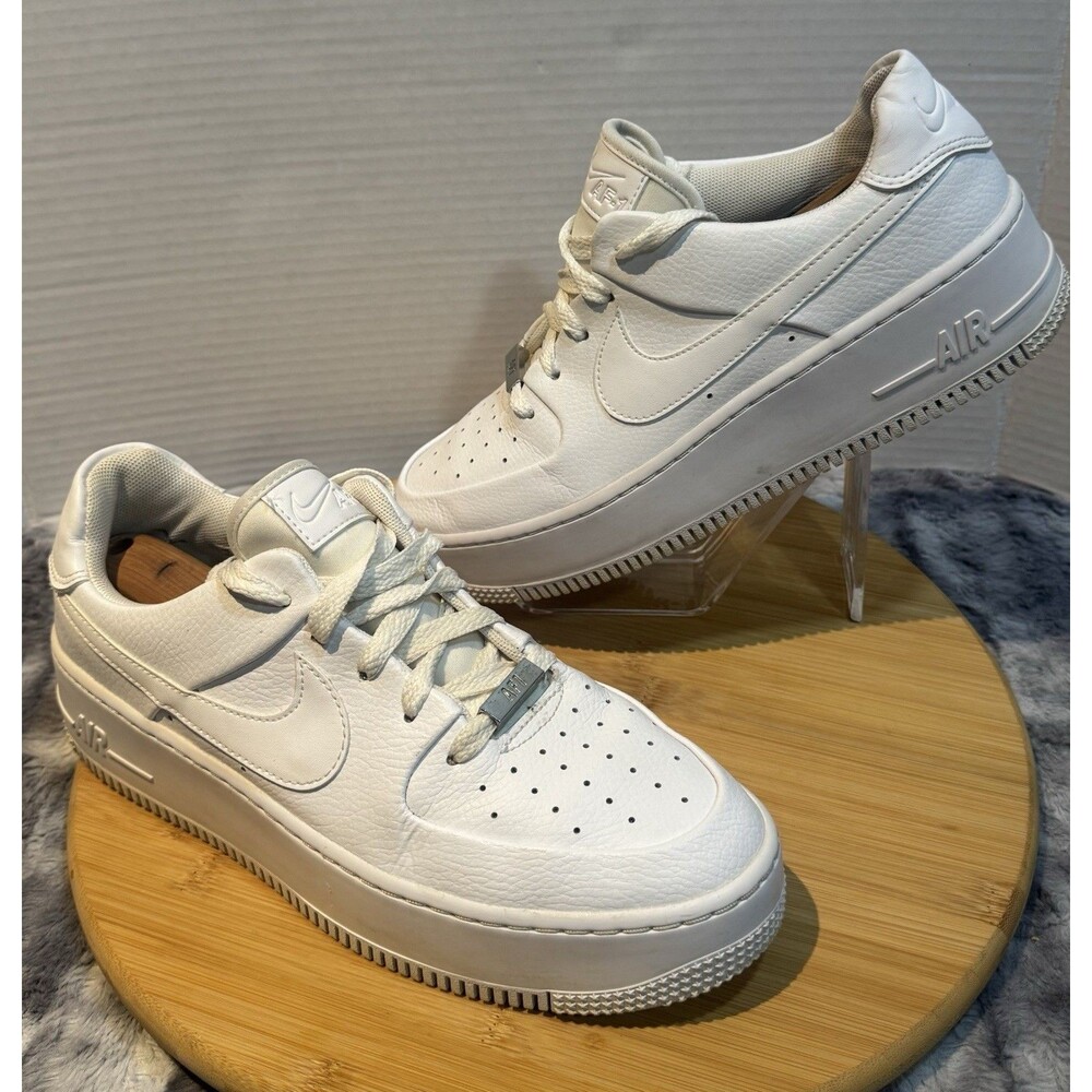 Nike Air Force 1 AF1 Sage Low Women's Shoes AR5339 100 Platform White Size 9